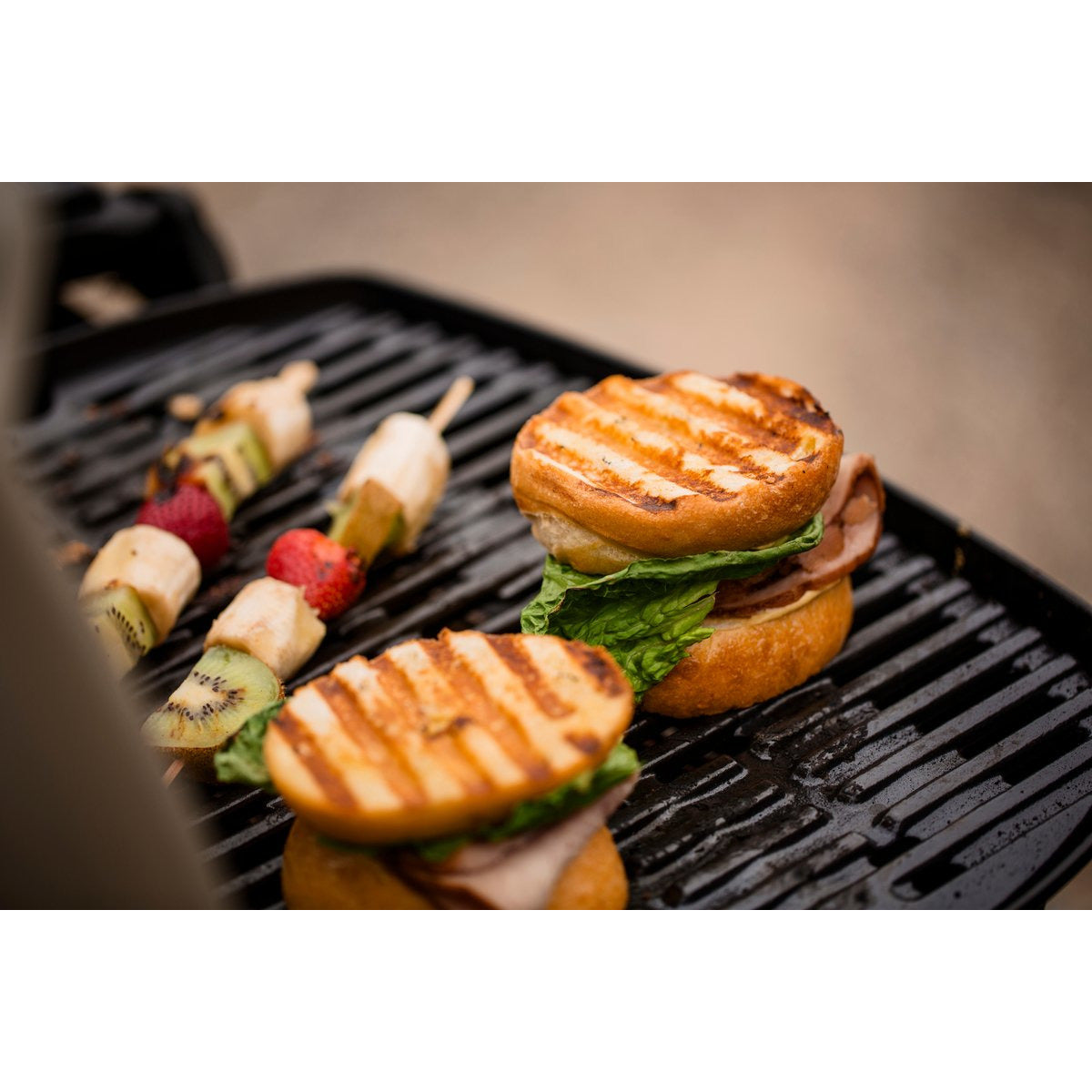 Weber Q 1200 Gasgrill - Schwarz