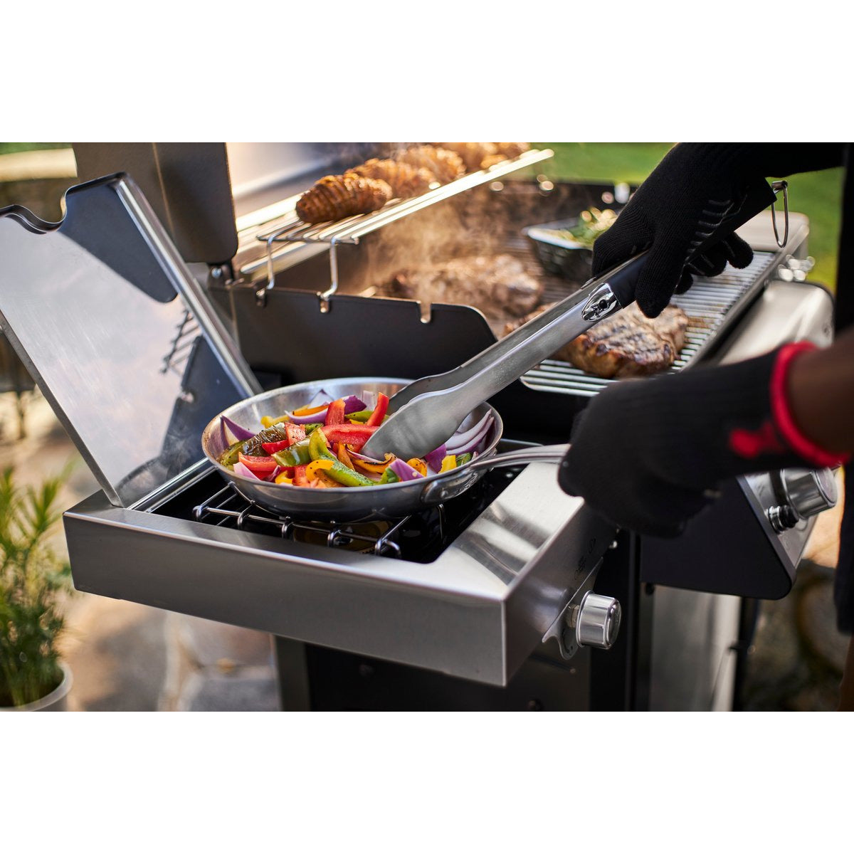 Weber Spirit SP-335 Gas Grill