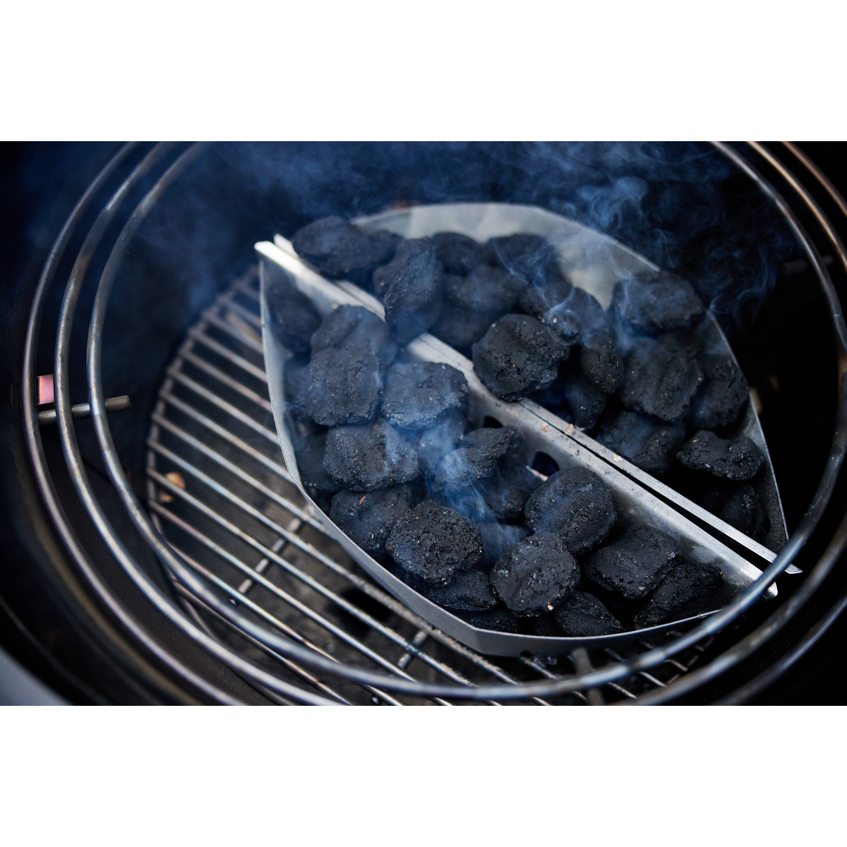 Weber Summit Kamado E6 Holzkohlegrill